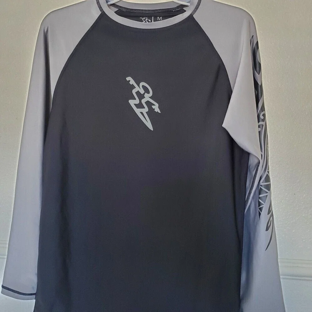 Da Hui Rash Guard Long Sleeve Shirt Men’s Sz M Medium Black Gray Polyester Spndx